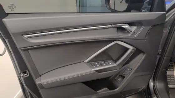 AUDI Q3 2.0 40 TFSI GASOLINA PERFORMANCE BLACK QUATTRO TIPTRONIC — foto 11