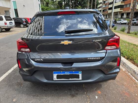 CHEVROLET ONIX 1.0 TURBO FLEX PLUS PREMIER AUTOMÁTICO — foto 4