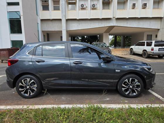 CHEVROLET ONIX 1.0 TURBO FLEX PLUS PREMIER AUTOMÁTICO — foto 5