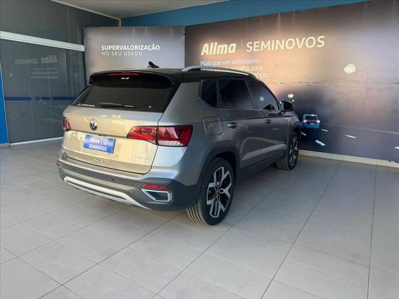 VOLKSWAGEN TAOS 1.4 250 TSI TOTAL FLEX HIGHLINE AUTOMÁTICO — foto 8