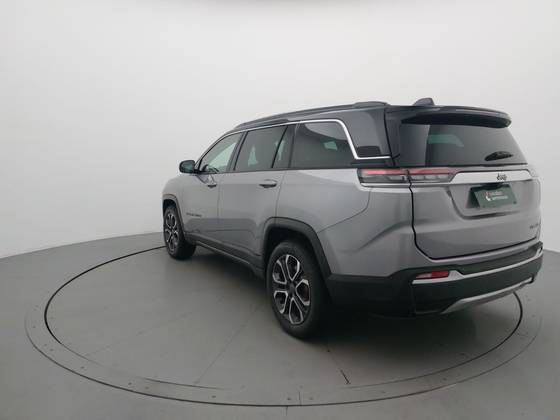 JEEP COMMANDER 1.3 T270 TURBO FLEX LIMITED AT6 — foto 3