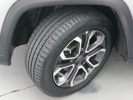 JEEP COMMANDER 1.3 T270 TURBO FLEX LIMITED AT6 — foto 11