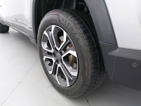 JEEP COMMANDER 1.3 T270 TURBO FLEX LIMITED AT6 — foto 12