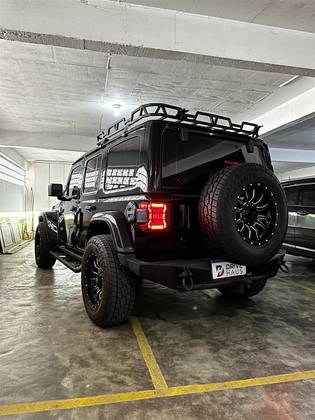 JEEP WRANGLER 2.0 TURBO GASOLINA SAHARA 4P 4X4 AT8 — foto 2