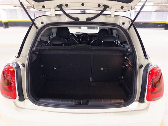 MINI COOPER 1.5 12V TWINPOWER GASOLINA EXCLUSIVE 2P STEPTRONIC — foto 6