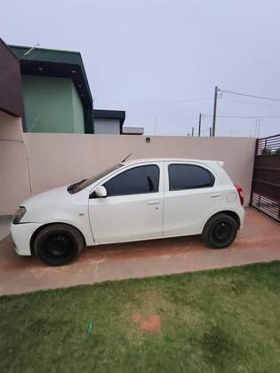 TOYOTA ETIOS 1.3 X 16V FLEX 4P MANUAL TOYOTA ETIOS 1.3 X 16V FLEX 4P MANUAL