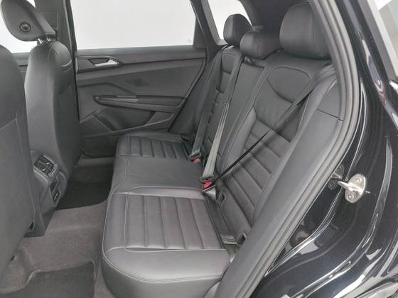 VOLKSWAGEN TAOS 1.4 250 TSI TOTAL FLEX HIGHLINE AUTOMÁTICO — foto 17