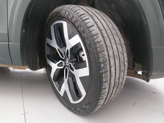 VOLKSWAGEN TAOS 1.4 250 TSI TOTAL FLEX HIGHLINE AUTOMÁTICO — foto 13