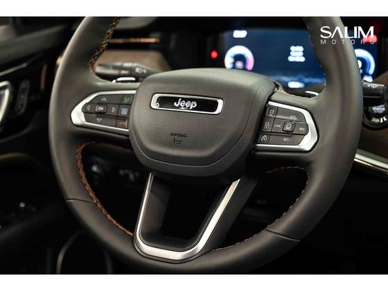 JEEP COMMANDER 2.0 HURRICANE 4 TURBO GASOLINA OVERLAND AT9 — foto 14