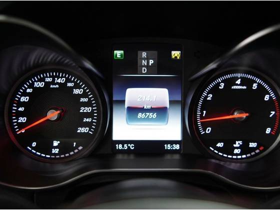 MERCEDES-BENZ C 250 2.0 CGI GASOLINA AVANTGARDE 9G-TRONIC — foto 13