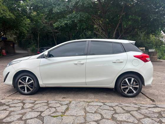 TOYOTA YARIS 1.3 16V FLEX XL PLUS TECH MULTIDRIVE — foto 4