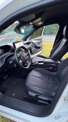 PEUGEOT 2008 1.0 TURBO 200 FLEX ALLURE CVT — foto 8
