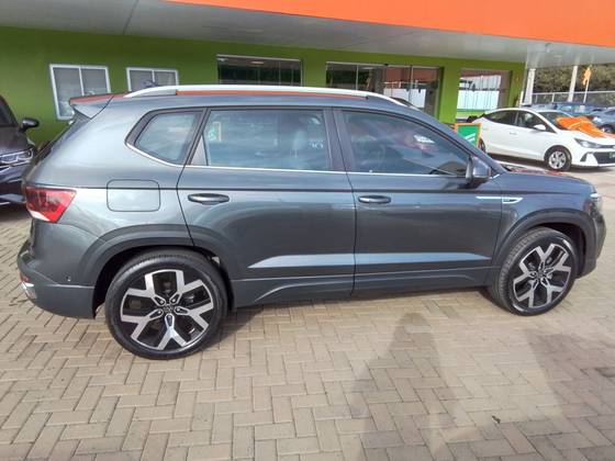 VOLKSWAGEN TAOS 1.4 250 TSI TOTAL FLEX HIGHLINE AUTOMÁTICO — foto 6