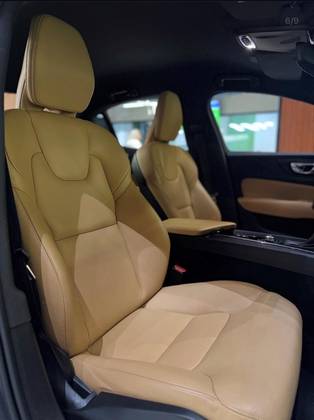 VOLVO S60 2.0 T4 MOMENTUM GASOLINA 4P AUTOMÁTICO — foto 6