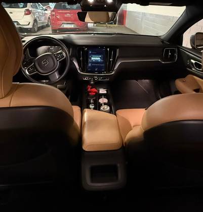 VOLVO S60 2.0 T4 MOMENTUM GASOLINA 4P AUTOMÁTICO — foto 8