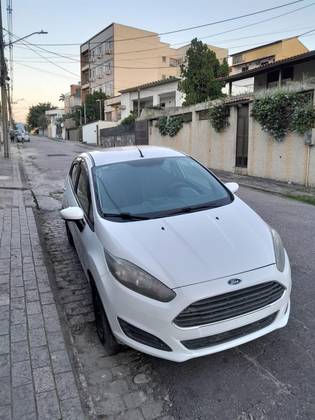 FORD FIESTA 1.5 S HATCH 16V FLEX 4P MANUAL — foto 2