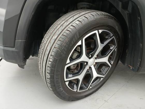 JEEP COMPASS 1.3 T270 TURBO FLEX LONGITUDE AT6 — foto 11