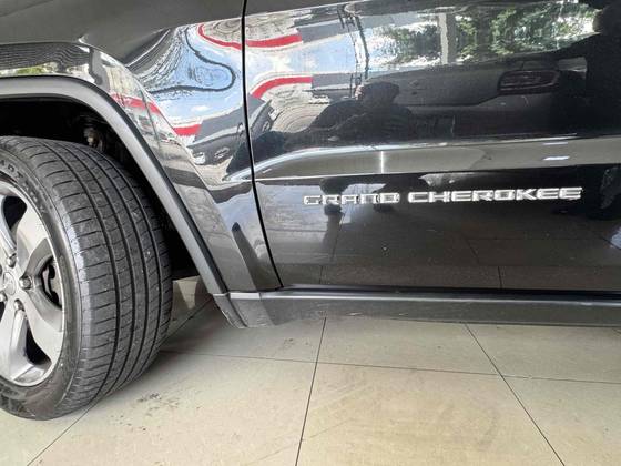 JEEP GRAND CHEROKEE 3.0 LIMITED 4X4 V6 24V TURBO DIESEL 4P AUTOMÁTICO — foto 16