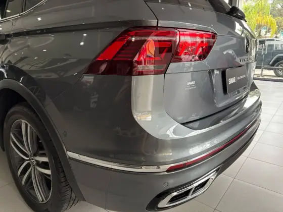 VOLKSWAGEN TIGUAN 2.0 300 TSI GASOLINA ALLSPACE R-LINE AUTOMÁTICO — foto 8