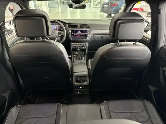 VOLKSWAGEN TIGUAN 2.0 300 TSI GASOLINA ALLSPACE R-LINE AUTOMÁTICO — foto 17