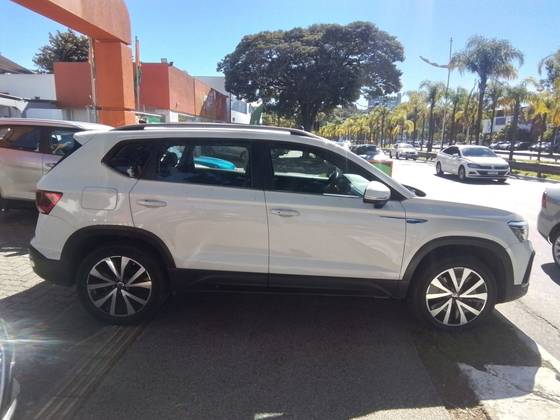 VOLKSWAGEN TAOS 1.4 250 TSI TOTAL FLEX HIGHLINE AUTOMÁTICO — foto 6