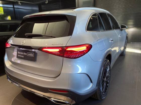 MERCEDES-BENZ GLC 300 2.0 MHEV AMG LINE 4MATIC 9G-TRONIC — foto 3