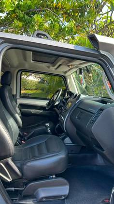 TROLLER T4 3.2 XLT 4X4 20V TURBO INTERCOOLER DIESEL 2P MANUAL — foto 4