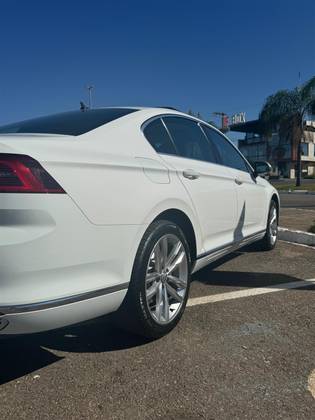VOLKSWAGEN PASSAT 2.0 16V TSI BLUEMOTION GASOLINA HIGHLINE 4P DSG — foto 2