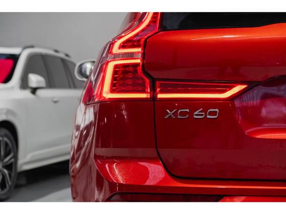 VOLVO XC60 2.0 T5 GASOLINA R-DESIGN AWD GEARTRONIC — foto 14