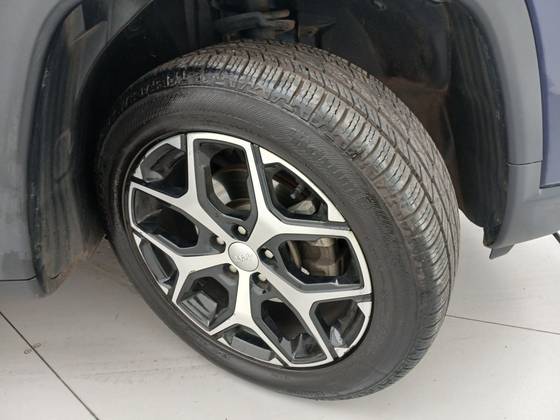 JEEP COMPASS 1.3 T270 TURBO FLEX LONGITUDE AT6 — foto 13