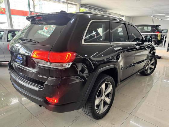 JEEP GRAND CHEROKEE 3.0 LIMITED 4X4 V6 24V TURBO DIESEL 4P AUTOMÁTICO — foto 4