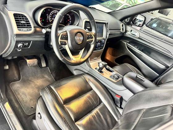 JEEP GRAND CHEROKEE 3.0 LIMITED 4X4 V6 24V TURBO DIESEL 4P AUTOMÁTICO — foto 8