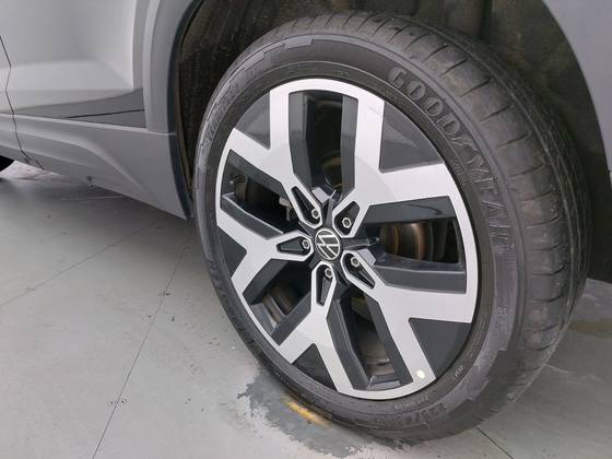 VOLKSWAGEN TAOS 1.4 250 TSI TOTAL FLEX HIGHLINE AUTOMÁTICO — foto 12