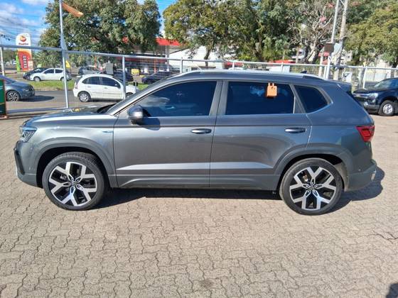 VOLKSWAGEN TAOS 1.4 250 TSI TOTAL FLEX HIGHLINE AUTOMÁTICO — foto 2