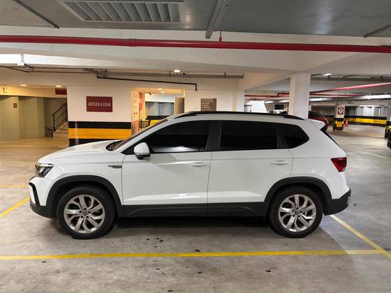 VOLKSWAGEN TAOS 1.4 250 TSI TOTAL FLEX COMFORTLINE AUTOMÁTICO — foto 2