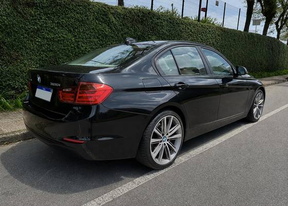 BMW 320i 2.0 16V TURBO ACTIVE FLEX 4P AUTOMÁTICO — foto 2