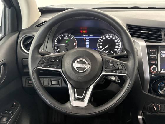 NISSAN FRONTIER 2.3 16V TURBO DIESEL ATTACK CD 4X4 AUTOMÁTICO — foto 15