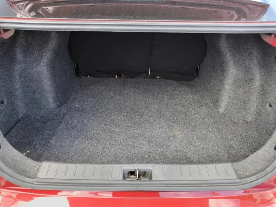 NISSAN VERSA 1.6 16V FLEX ADVANCE XTRONIC — foto 14