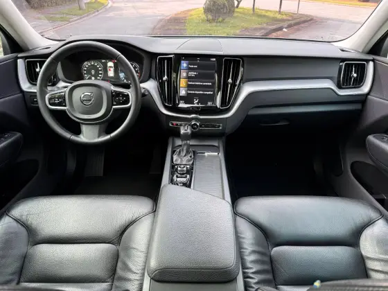 VOLVO XC60 2.0 T5 GASOLINA MOMENTUM AWD GEARTRONIC — foto 12