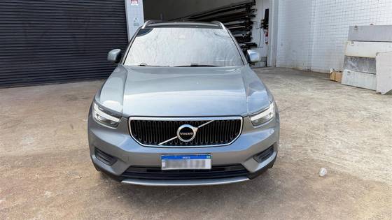 VOLVO XC40 2.0 T5 GASOLINA MOMENTUM AWD GEARTRONIC — foto 2