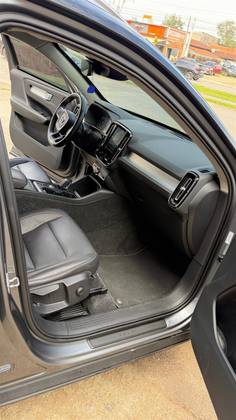 VOLVO XC40 2.0 T5 GASOLINA MOMENTUM AWD GEARTRONIC — foto 7