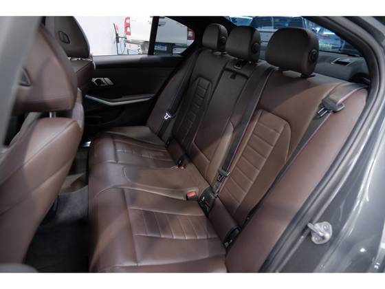 BMW 330e 2.0 16V TURBO HÍBRIDO M SPORT AUTOMÁTICO — foto 9