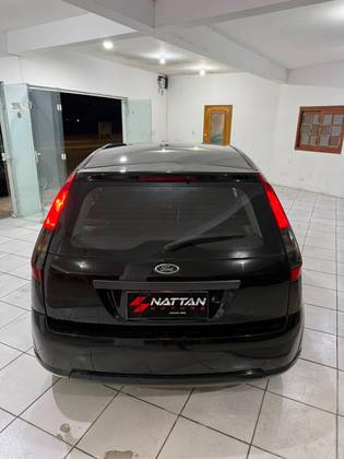 FORD FIESTA 1.0 ROCAM 8V FLEX 4P MANUAL — foto 5