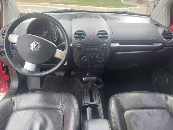 VOLKSWAGEN NEW BEETLE 2.0 MI 8V GASOLINA 2P TIPTRONIC — foto 3