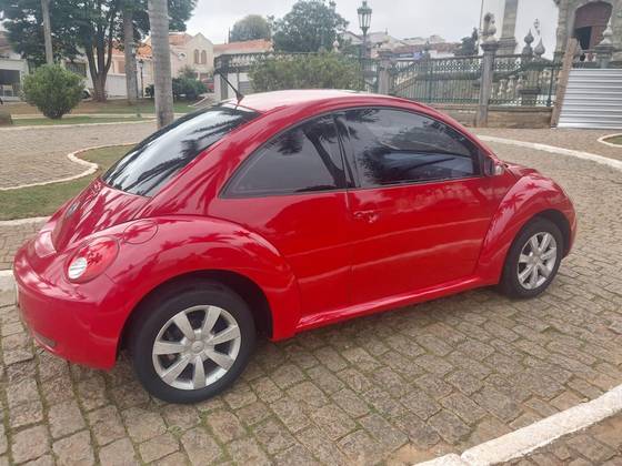 VOLKSWAGEN NEW BEETLE 2.0 MI 8V GASOLINA 2P TIPTRONIC — foto 4