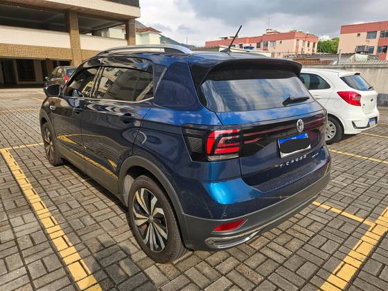 VOLKSWAGEN T-CROSS 1.4 250 TSI TOTAL FLEX HIGHLINE AUTOMÁTICO — foto 2