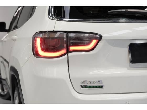 JEEP COMPASS 2.0 16V DIESEL LONGITUDE 4X4 AUTOMÁTICO — foto 6