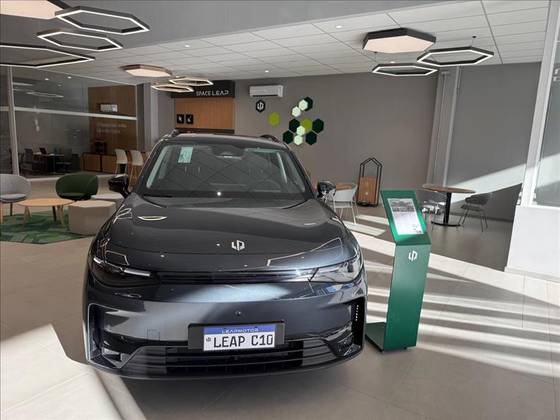 Carro 69,9 KW BEV