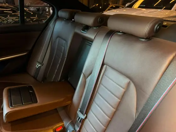 BMW 330e 2.0 16V TURBO HÍBRIDO M SPORT AUTOMÁTICO — foto 18