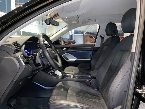 AUDI Q3 1.4 35 TFSI GASOLINA PRESTIGE PLUS S TRONIC — foto 9